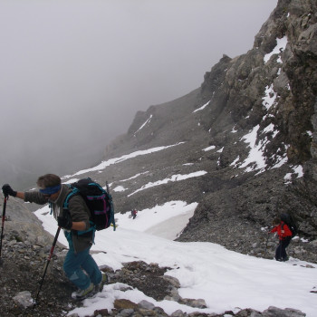 Eindrückliches Wochenend-Gletschertrekking über Trift- und Rhonegletscher und die längste Hängeseilbrücke Europas.
Wanderung über die imposante höchstgelegenen Hängeseilbrücke Europas zur Trifthütte. Dabei geniessen Sie einen faszinierenden Ausblick auf den sich zurückziehenden Triftgletscher.
