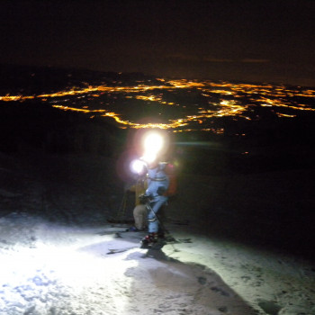 Statt ein Fernsehabend eine genüssliche Skitour mit einer fotogenen Abfahrt über dem Linthgebiet und dem Zürichsee.